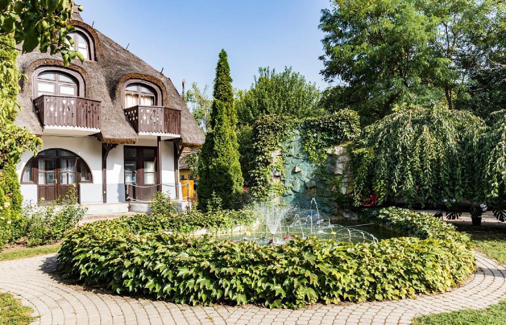Gasthof Laci Betyar Hajdúszoboszló 外观 照片