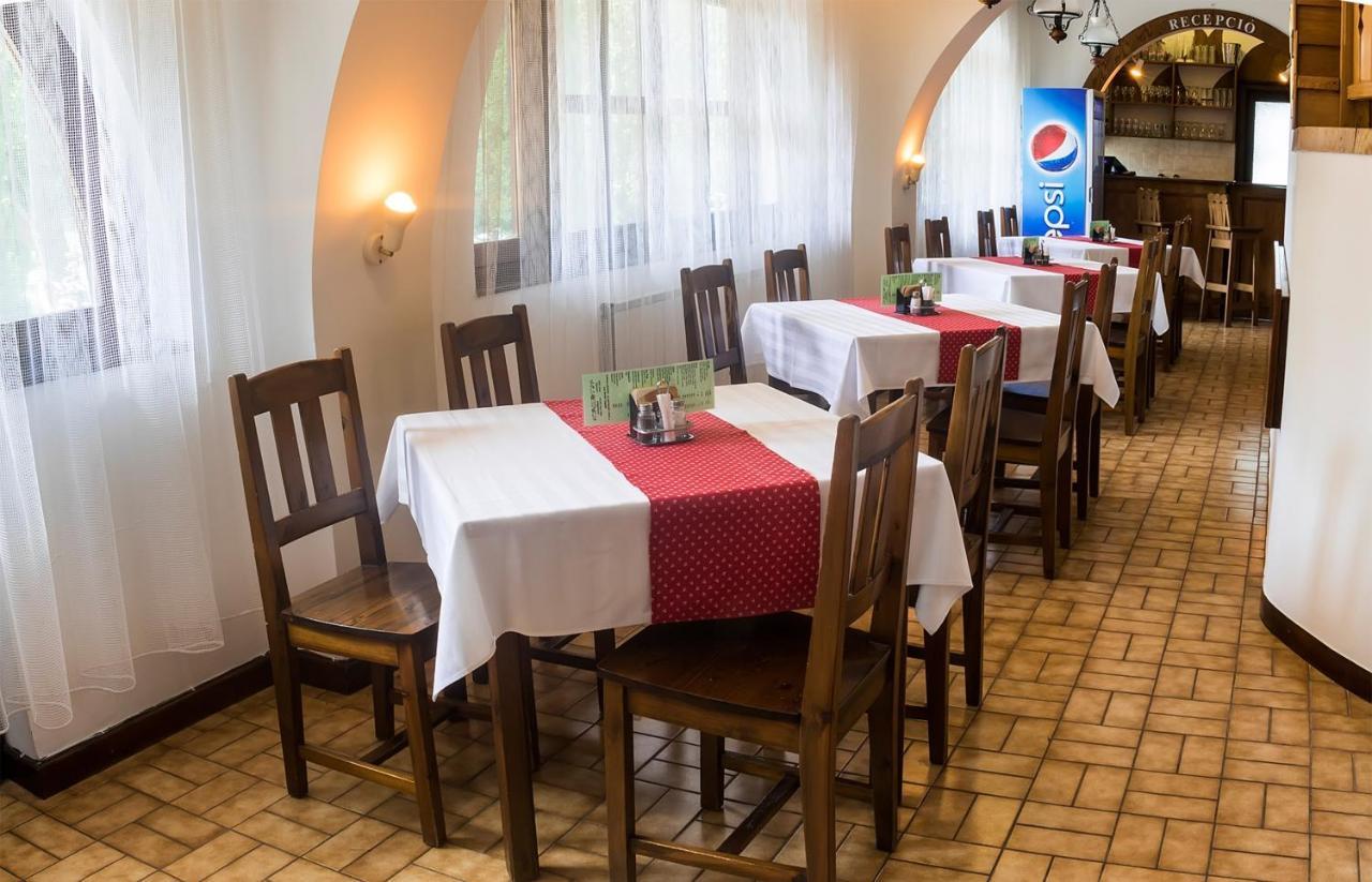 Gasthof Laci Betyar Hajdúszoboszló 外观 照片